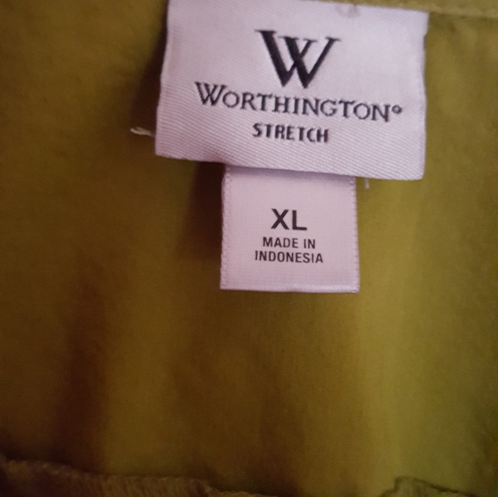 Bundle of short sleeve blouses - Picture 3 of 5
